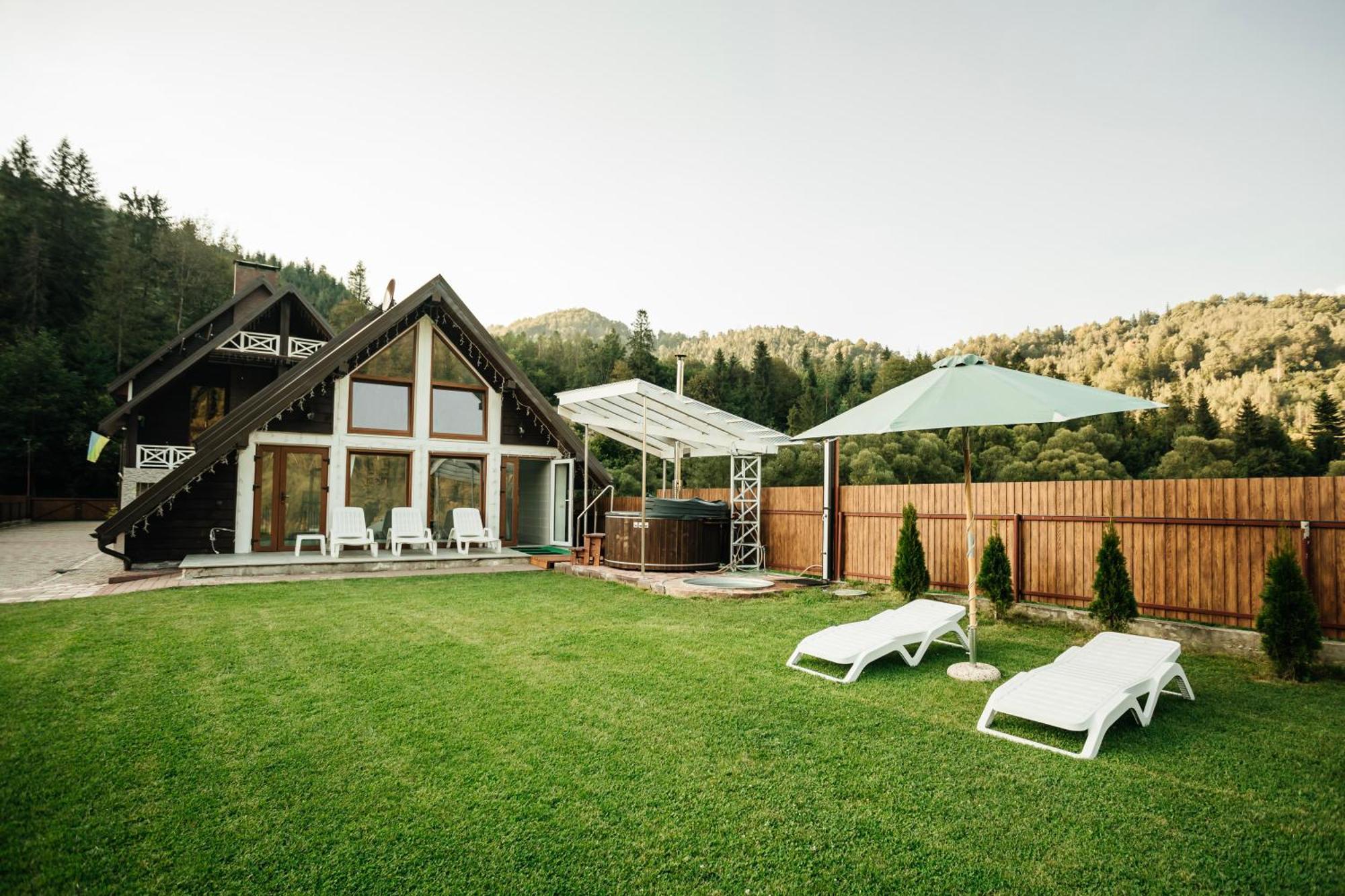 Villa Tukhlay Tuhlja Kültér fotó